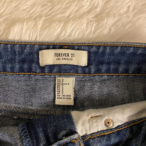 Forever 21 High-rise Denim skirt - Picture 3 of 4